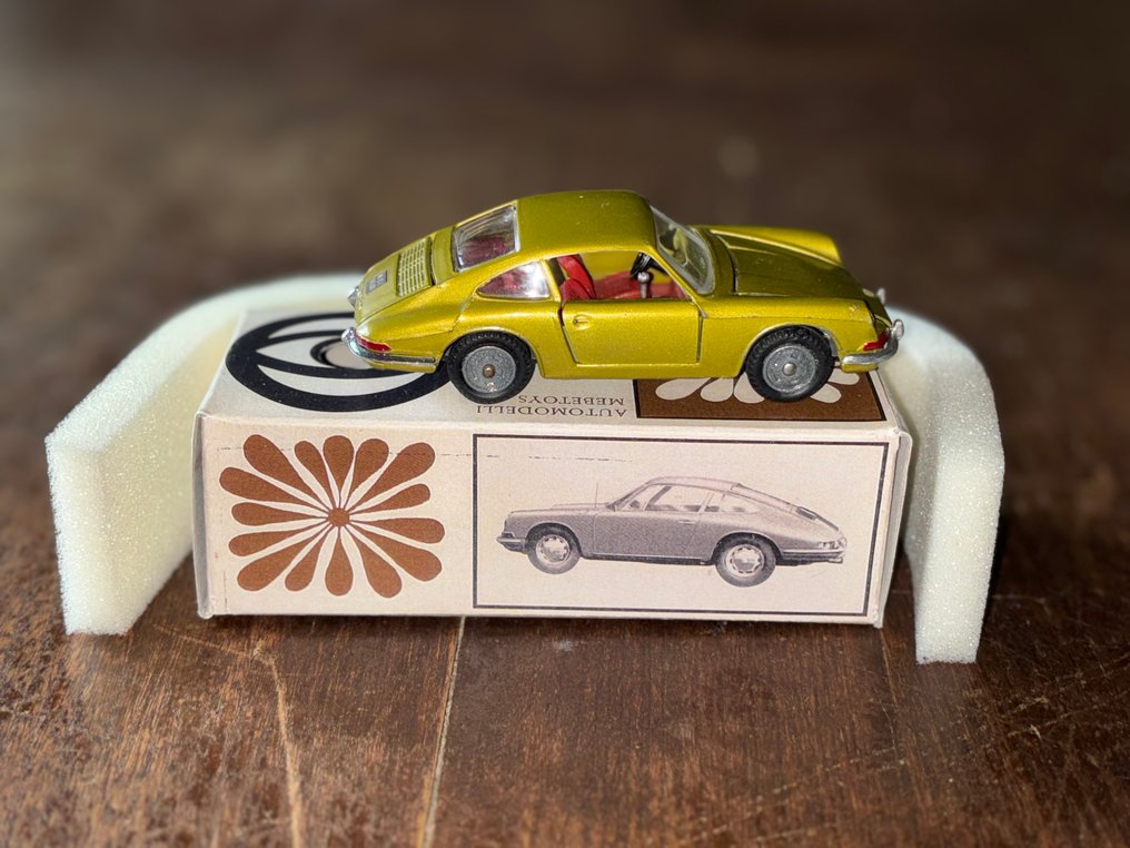 1:43 - Model car - Mebetoys A12 Porsche con reprobox colore raro - Mebetoys #2.1