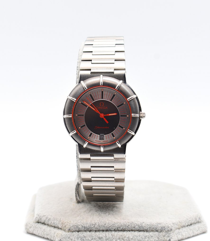 Omega - Seamaster - Ingen mindstepris - Quartz - Dynamic - 1430 - Date - Mænd - 1970-1979  #1.0