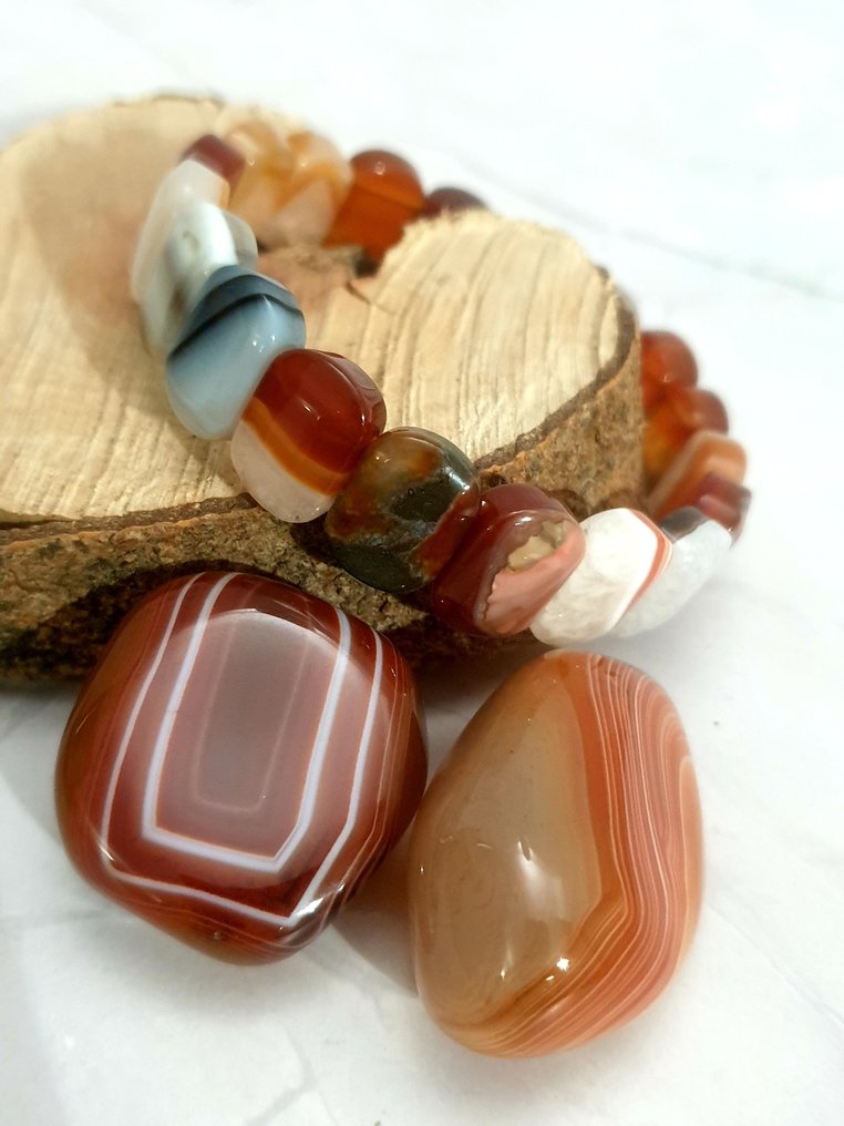 Feather Agate - Helmirannekoru - Rannekoru + 2 pyörteistä kiviä #1.0