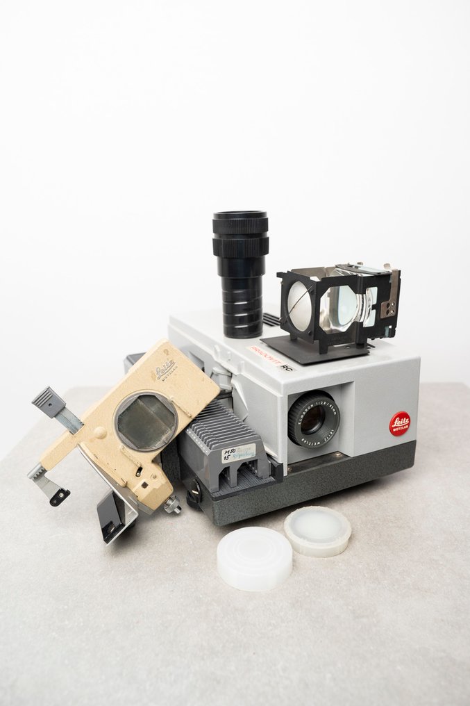 Leitz Pradovit RC Diaprojector #1.0