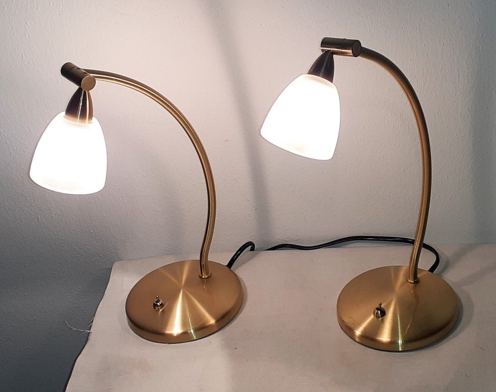 Reliving - 台灯 (2) - 金色拉丝金属和蛋白石/乳白色玻璃 - Goldlight #4.3