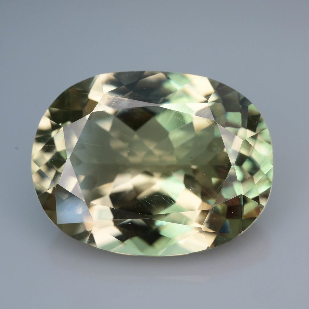 没有保留价 绿色, 黄色, 粉色, 橙色 水硬铝石  - 9.60 ct - 国际有色宝石协会（ICA GemLab） - 稀有的 Zultanite Csarite #4.3