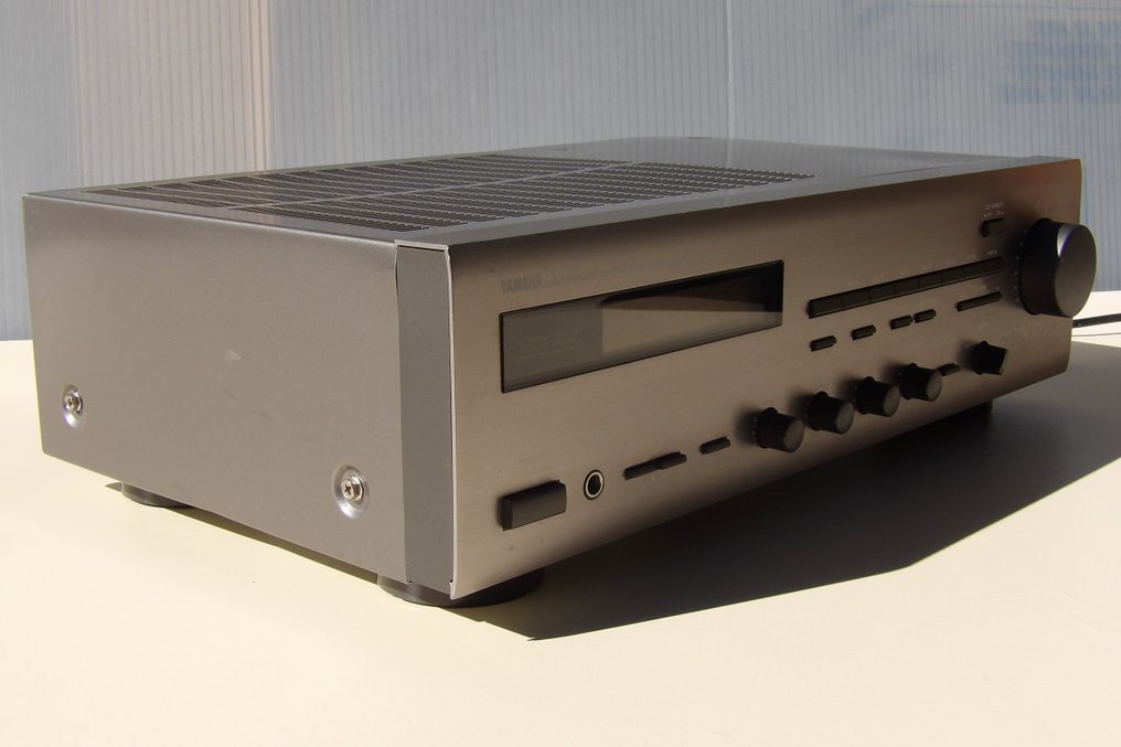 Yamaha - RX-350 Fabricat în Japonia. THD: 0,04%, sunet natural Amplificator integrat în stare solidă #1.0