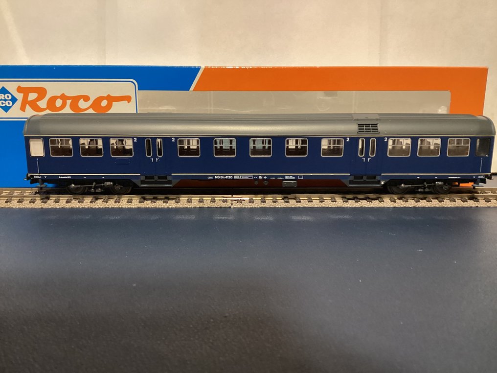 Roco H0 - 44285/44286 - Carrozza passeggeri di modellini di treni (2) - 2x carrozze passeggeri piano W - NS #3.2