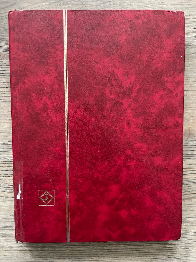 比利时 1929/2009 - 3本库存簿中收录了大量铁路邮票及服务标记。 #1.0