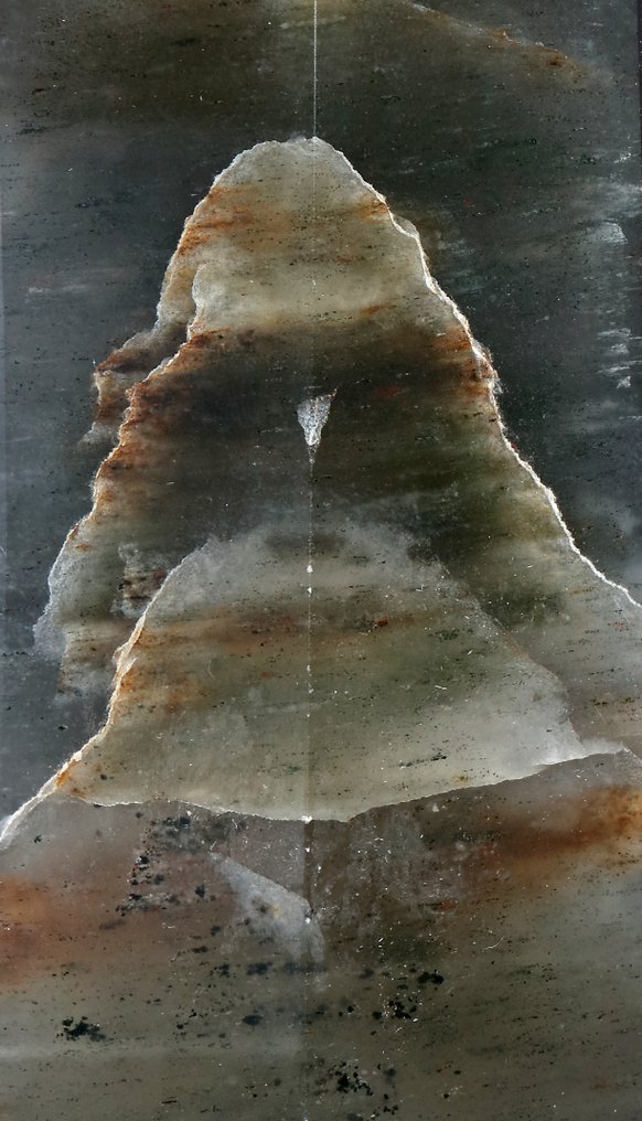 Aragonite Point - Height: 25 cm - Width: 7 cm- 1.89 kg #3.2