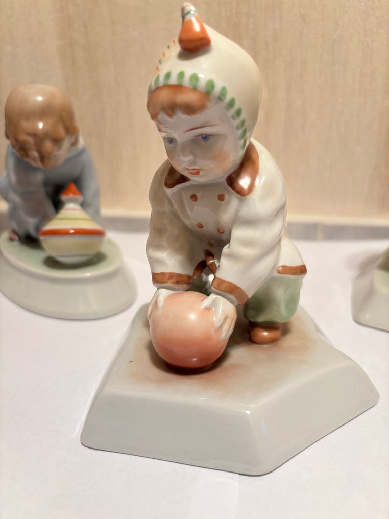 Zsolnay - Statuetta - 3 zsolnay pels beeldje (3) - Porcellana #1.0