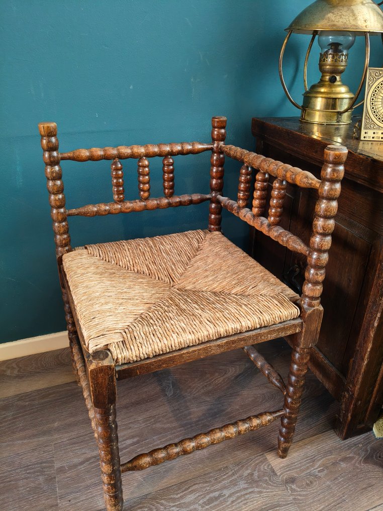 Stol - Tre - Antikke "Bobbin" spindler #2.1