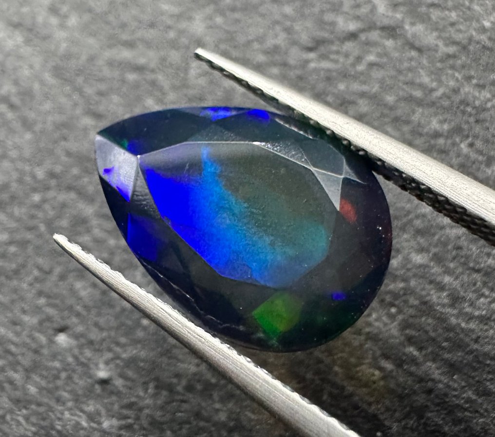 3.60ct opal Polished- 0.72 g #1.0