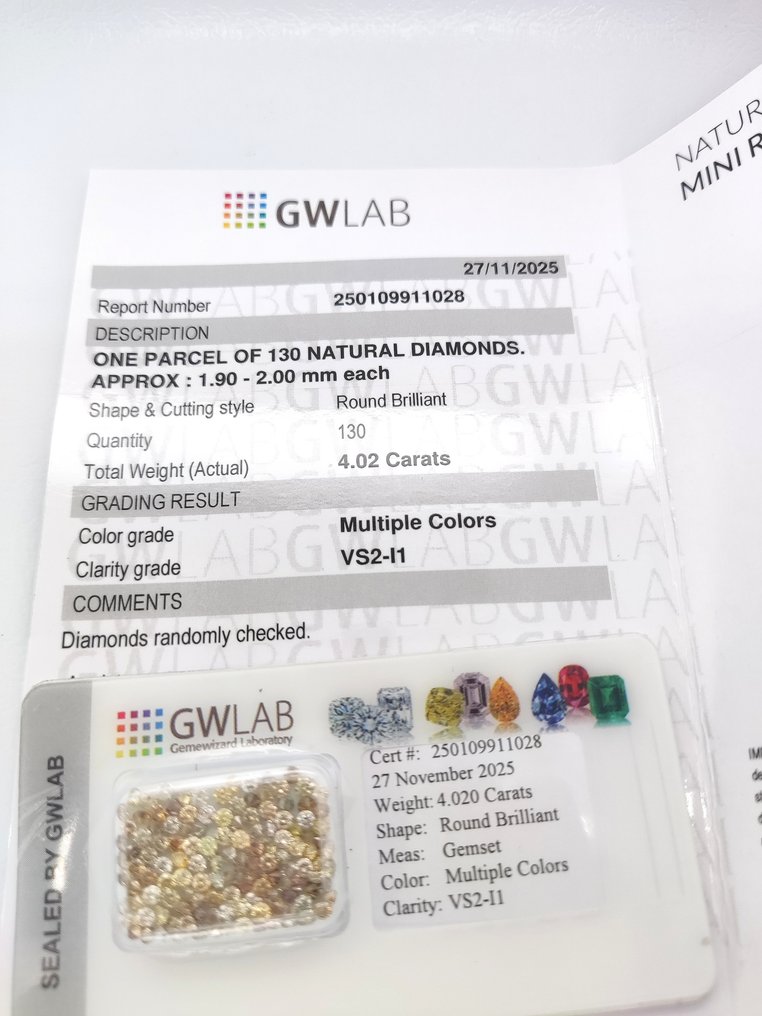 No reserve price - 130 pcs Diamond  (Natural coloured)  - 4.02 ct - Round Mixed colours - I1, VS2 - Gemewizard Gemological Laboratory (GWLab) #2.1
