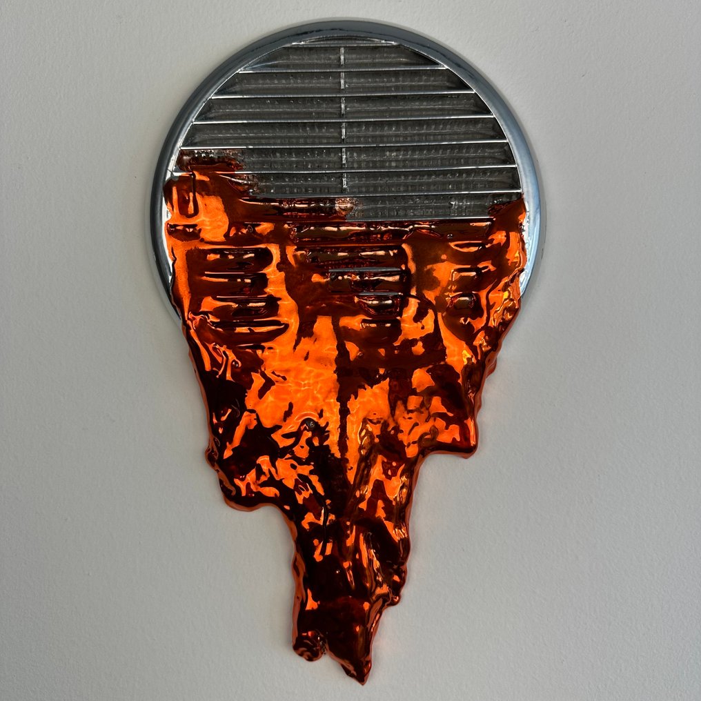 Santicri - Uncontained (NO RESERVE) #1.0