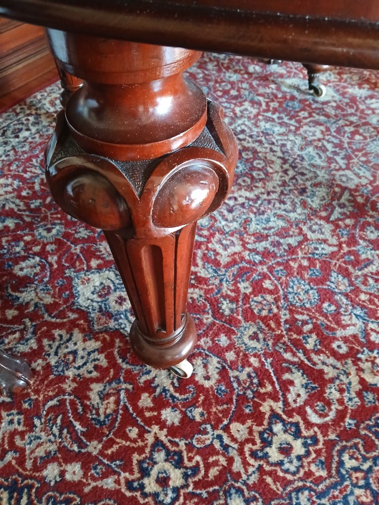 Dining table - Mahogany #1.0