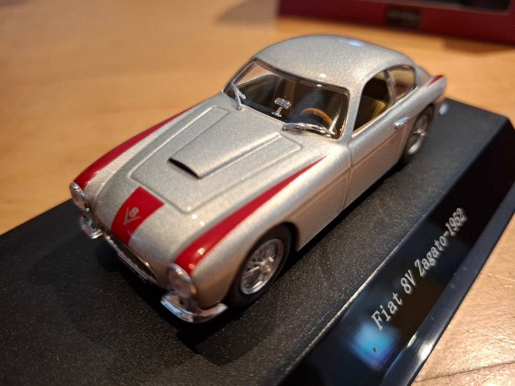 Starline 1:43 - Model coupé  (2) - FIAT  ZAGATO V8 1952 - new in original packaging #3.2