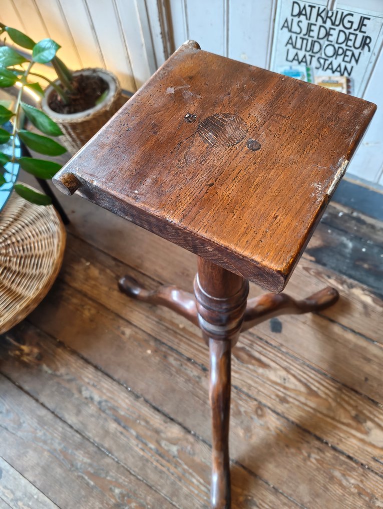 Midterbord - Egetræ - Tilt Top Table #3.2