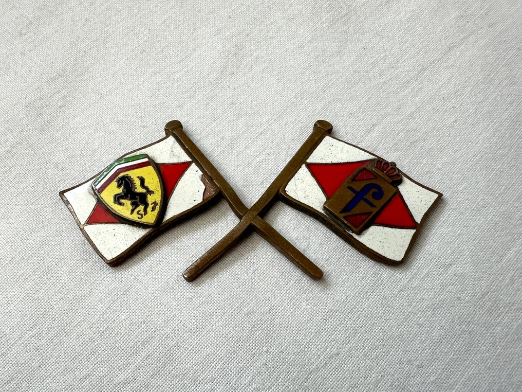 Car part - Ferrari - Ferrari 250 GT/E Trunk Badge Flags - Pininfarina - For 1960's models - 1960-1970 #1.0
