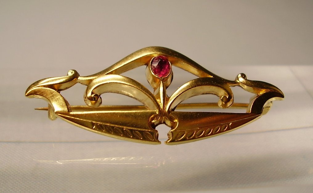 No reserve price - Brooch Brass, gilded -  0.25ct. tw. Ruby - Art Nouveau brooch 1910 #3.2