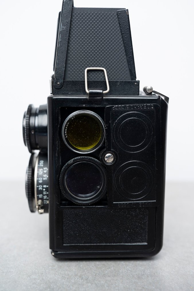 Lomo Lubitel 2 (USSR) Twin lens reflex camera (TLR) #4.3