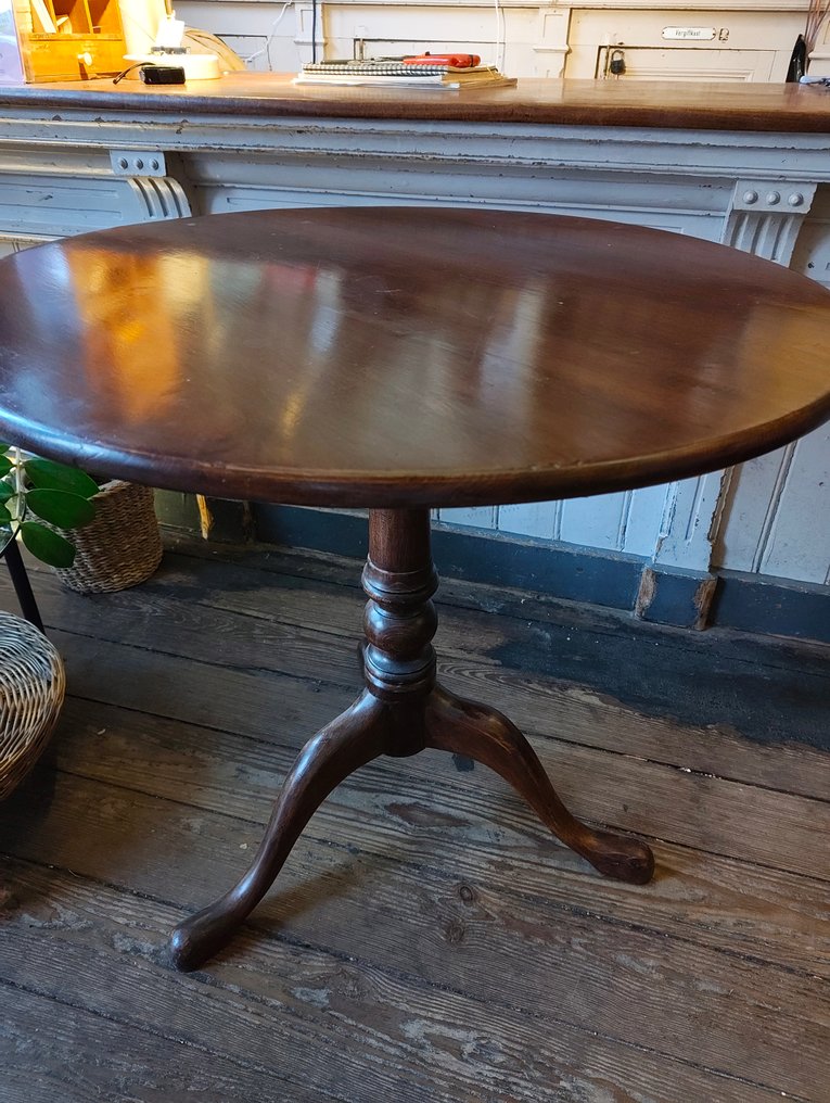 Midterbord - Egetræ - Tilt Top Table #1.0