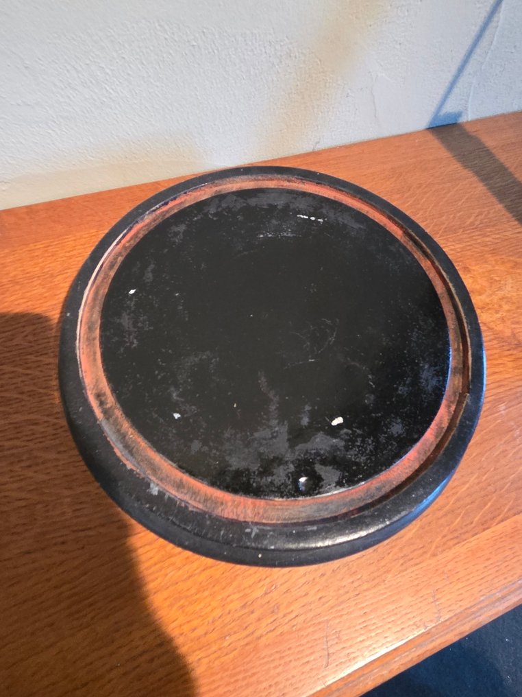 Globe - stolp - antiek - 1901-1920 - Antique round display case with original wooden base, dimensions: height without base approximately #4.3