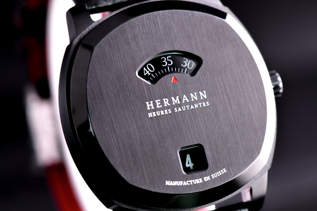 Hermann - Jumping Hour- Swiss Made Automatic - Mænd - 2025 #1.0