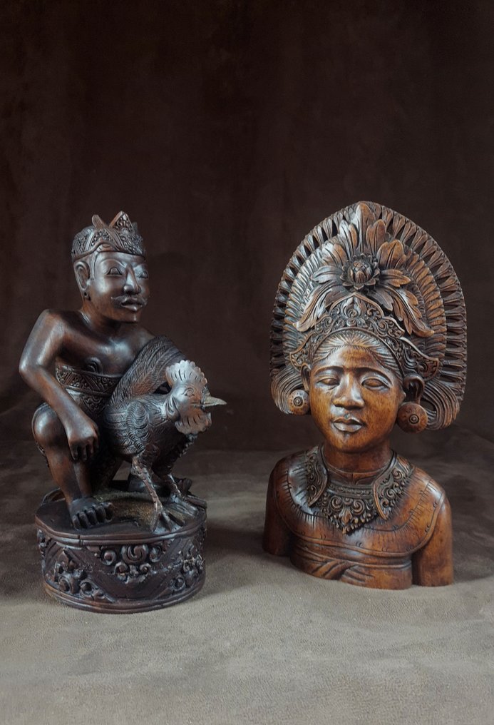 Άνδρας από το Μπαλί και κόκορας και η έκρηξη του Janger. - Ινδονησία  (χωρίς τιμή ασφαλείας) #1.0