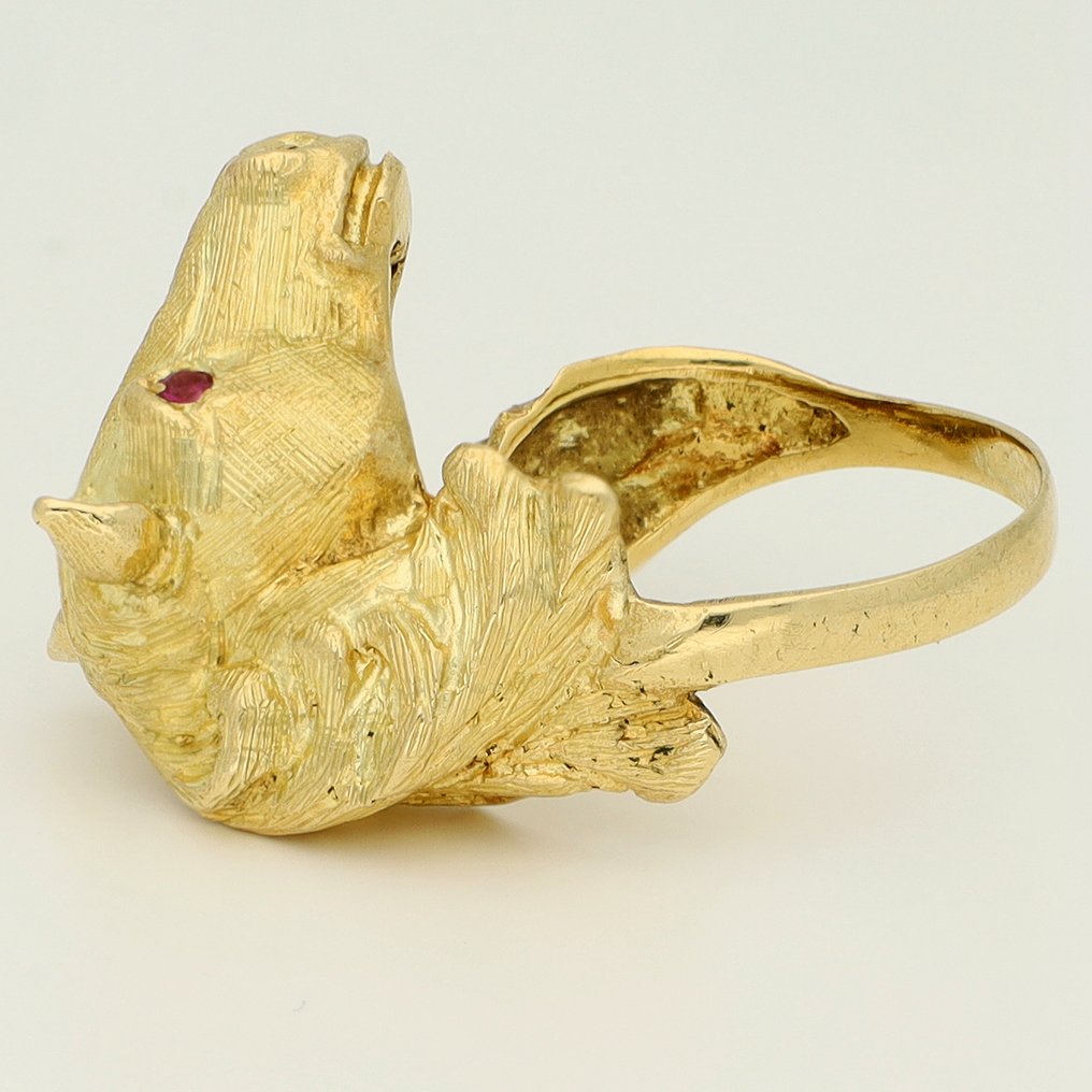 Ring - 18 kt. Yellow gold Ruby - Horse #3.2