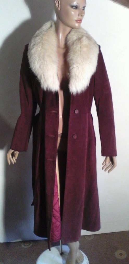 Artisan Furrier - Coat #1.0