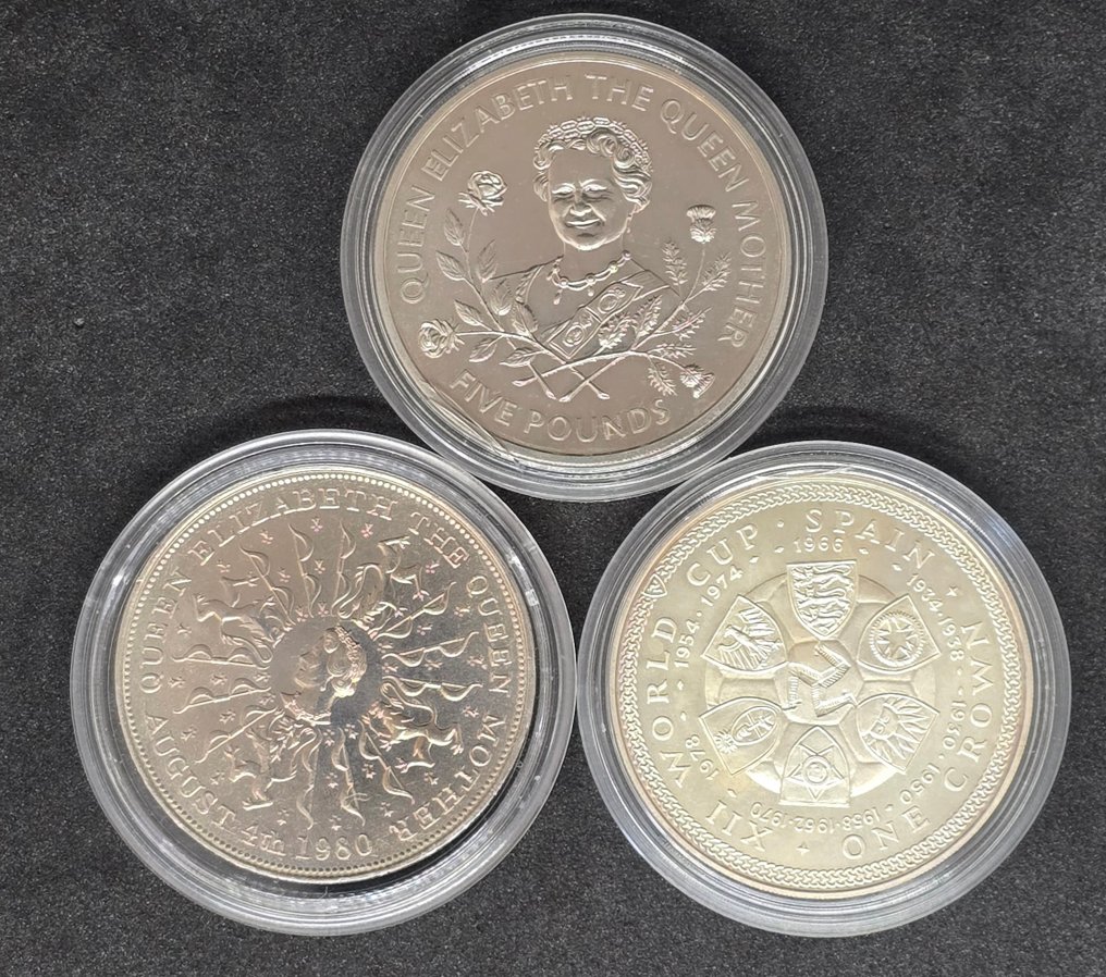 Guernsey. Elizabeth II. 5 Pound 1990 - 1995 / Lot of 3 coins.  (Zonder minimumprijs) #1.0