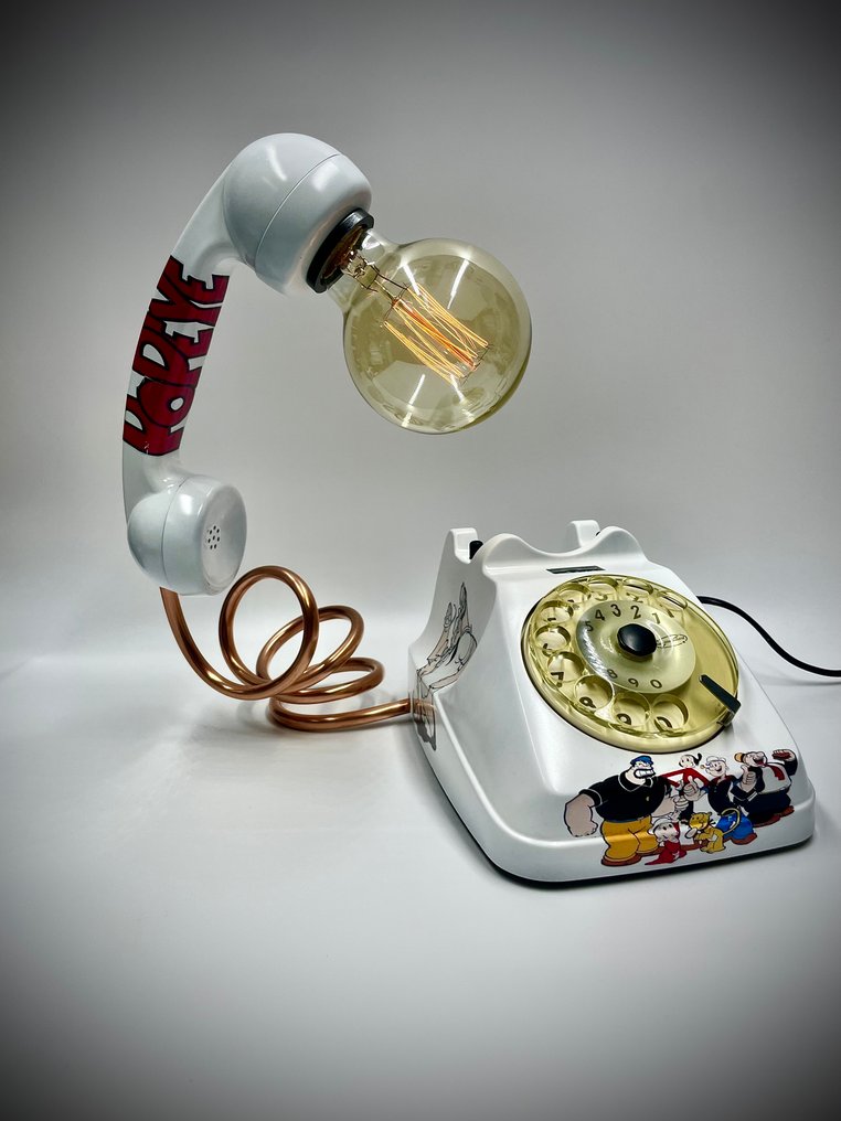 Bordslampa - Plast, Koppar, Metall - Opera utförd av AF #1.0