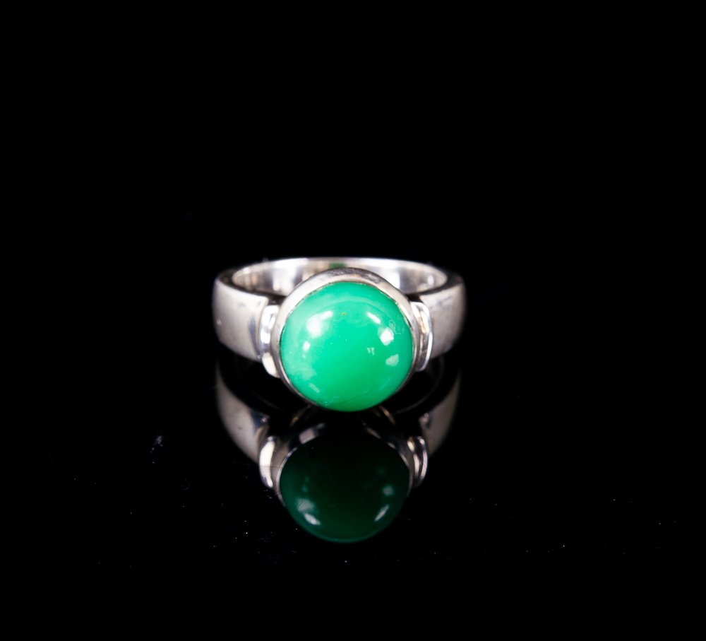 Æblegrøn australsk chrysoprase cabochon i 925 sterling sølv. Ring- 7.2 g - (1) #2.1