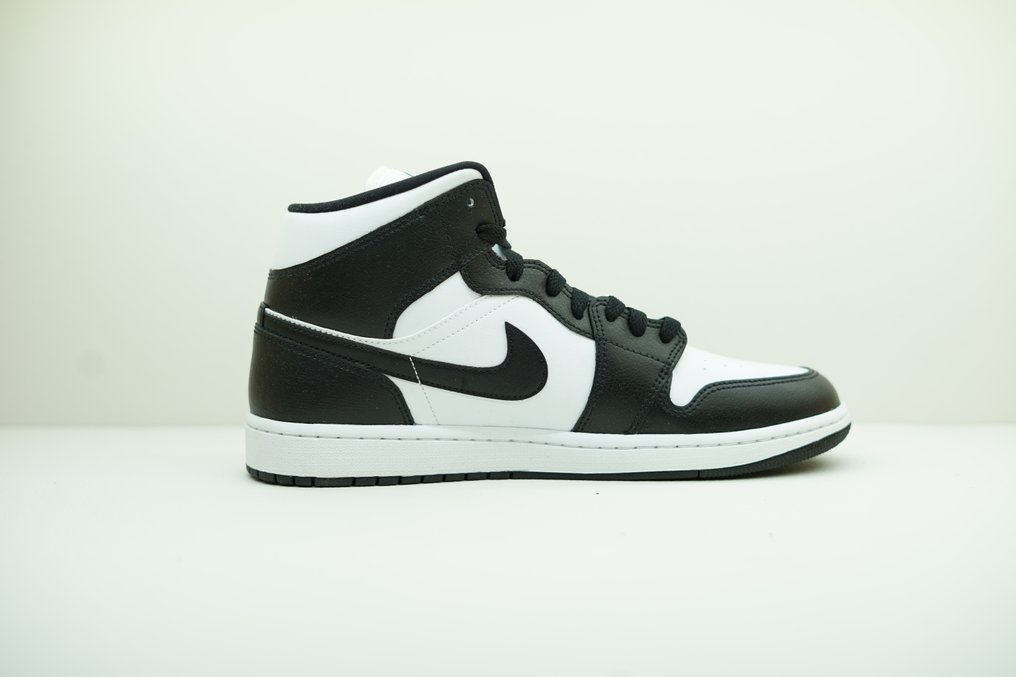 Air Jordan - Air Jordan 1 Mid - Sneaker - Größe: EU 44 #1.0