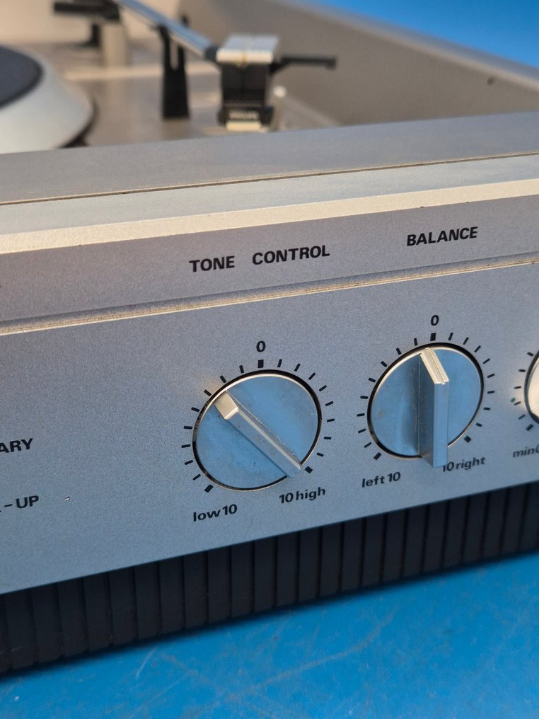 Philips - D 5520 – Tocador de discos estéreo com amplificador integrado – Tecnologia de transistores Gira-discos #4.3