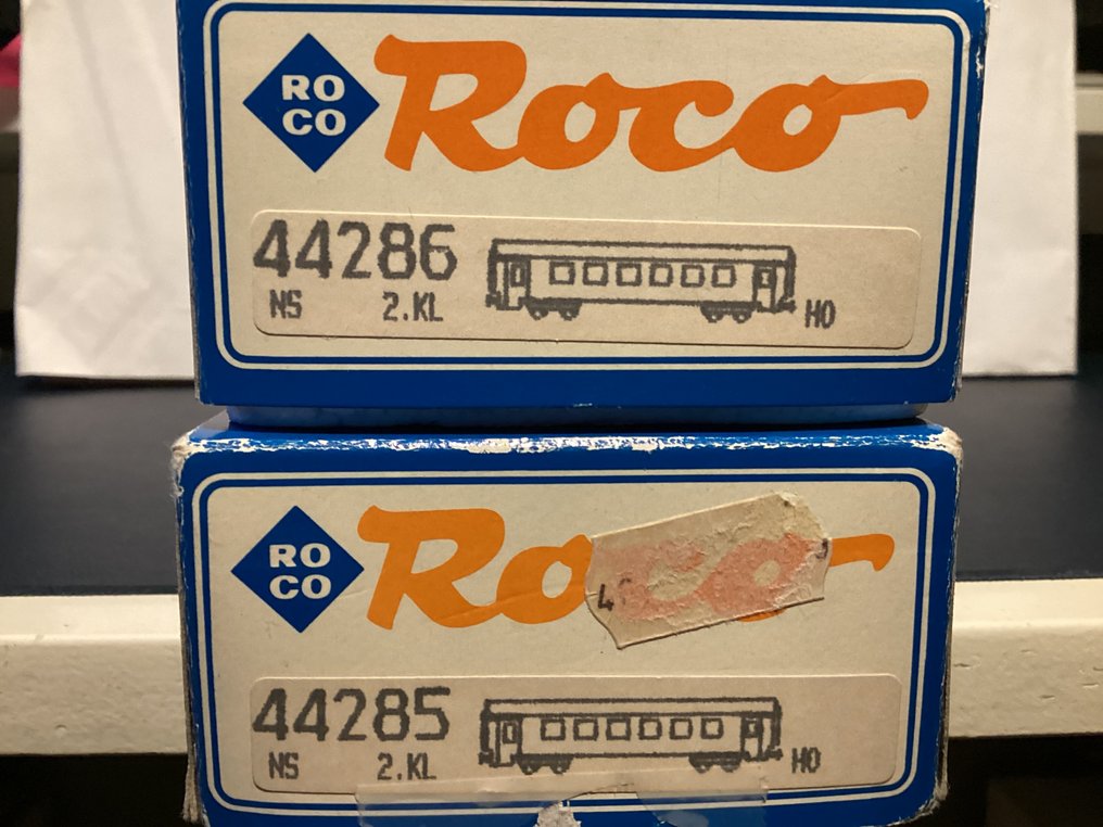 Roco H0 - 44285/44286 - Carrozza passeggeri di modellini di treni (2) - 2x carrozze passeggeri piano W - NS #2.1