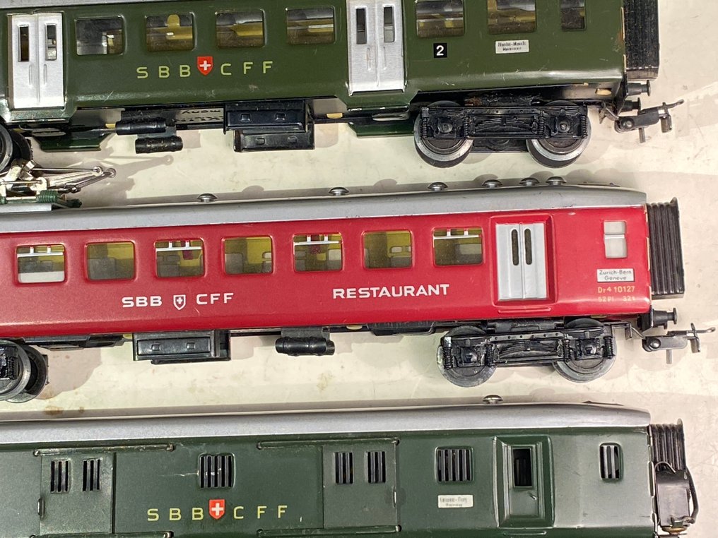 Märklin H0 - 4017/4035/4038 - Επιβατικό τρένο μοντελισμού (3) - 3 κλασικά μεταλλικά ρυμουλκούμενα - SBB-CFF #2.1