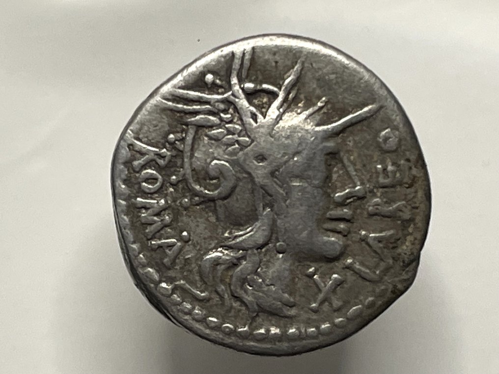 Ρωμαϊκή Δημοκρατία. Q. Fabius Labeo. 124 BC. Denarius Rome #2.1