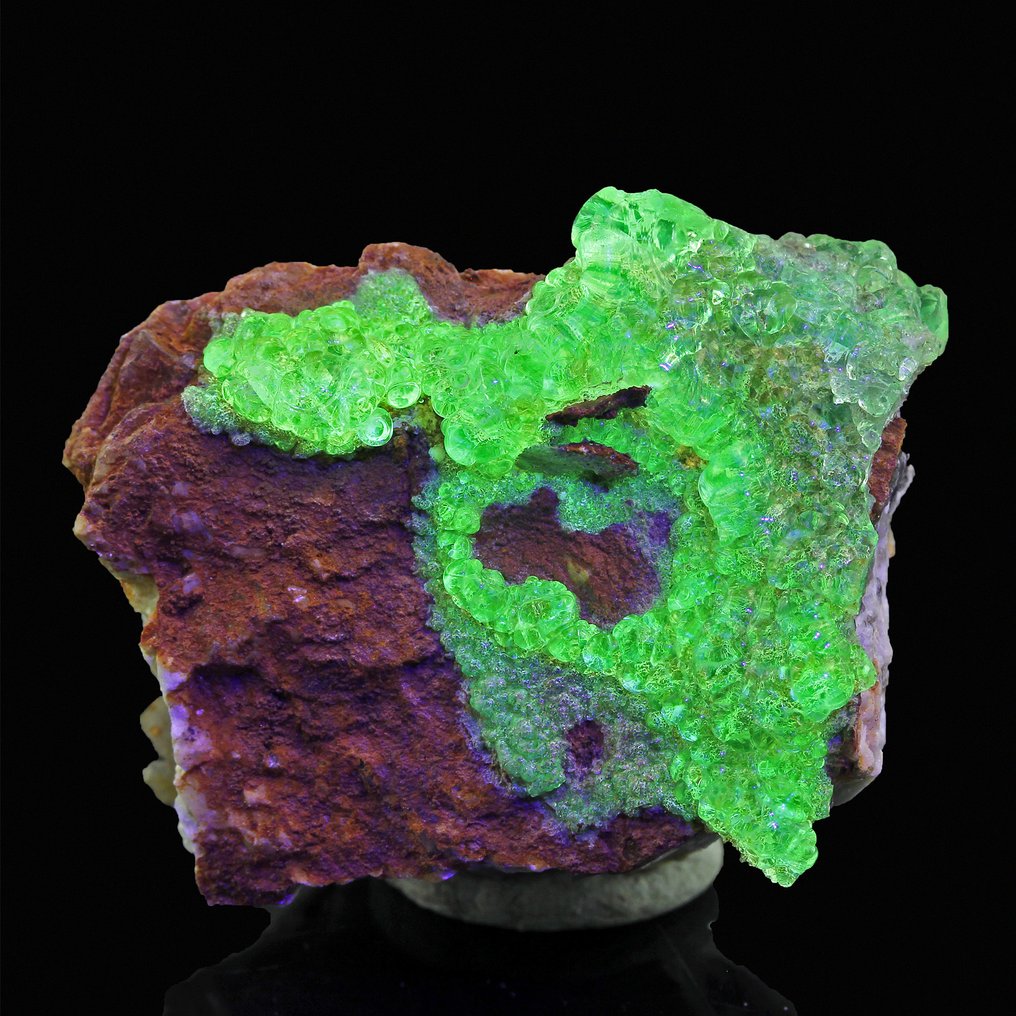 Υψηλής ποιότητας! UV ενεργό Όπάλιο Χαϊάτη. Κρύσταλλοι στη μήτρα - Ύψος: 3.2 cm - Πλάτος: 4.1 cm- 28.5 g #1.0