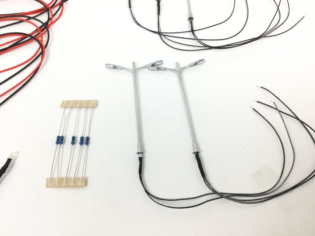 onbekend H0 - 模型火車燈光 (32) - 15个LED街灯加上17个LED室内照明 #4.3