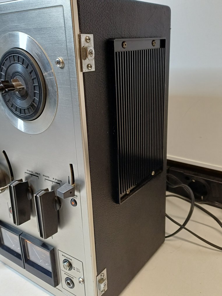 Akai - 1722L Hjul til hjul-dekk 18 cm #4.3