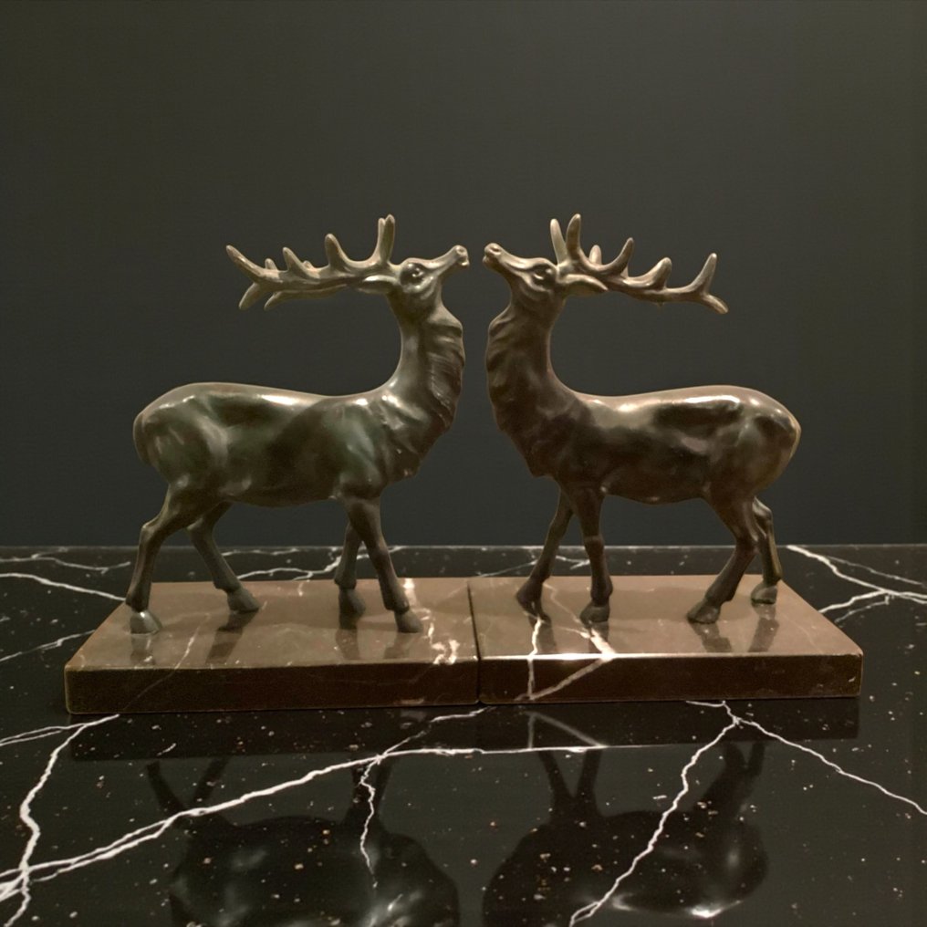 书挡 (2) - 雄鹿雕塑般的 - 粗锌, 金属, 大理石 #1.0
