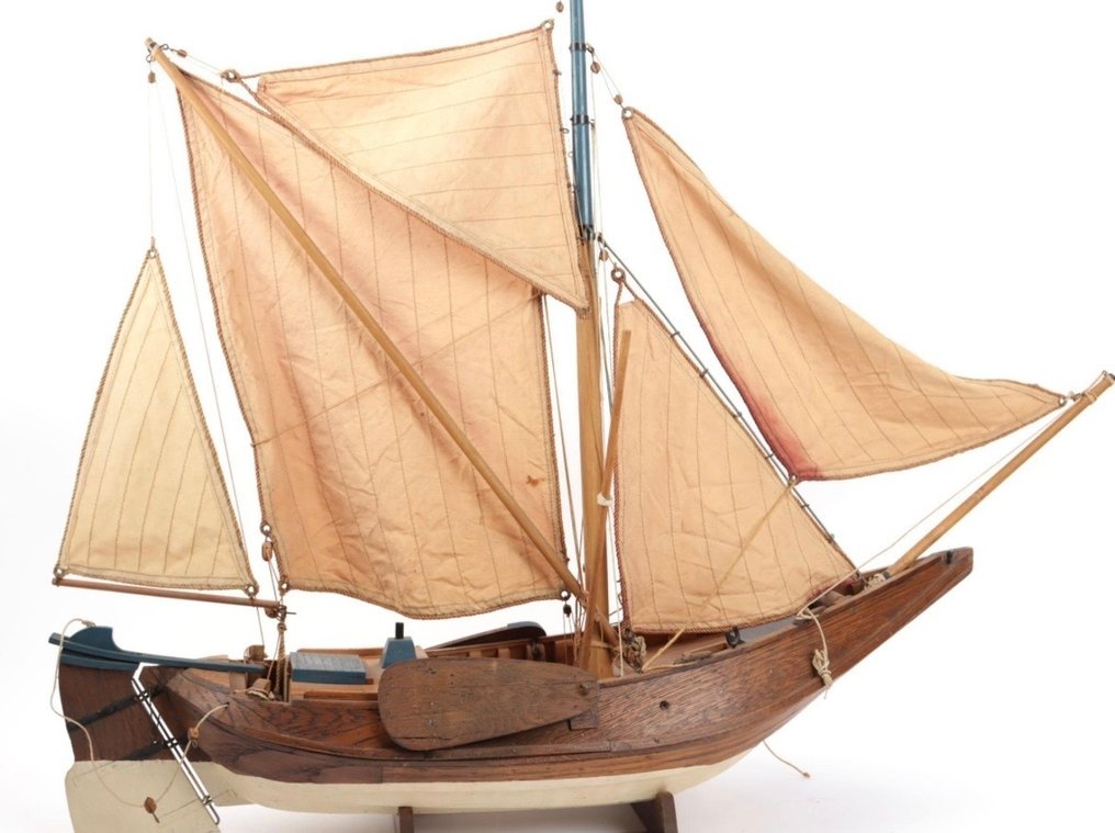 Modellschiff (10) - Ein Vintage-Modell eines Botters. #2.1