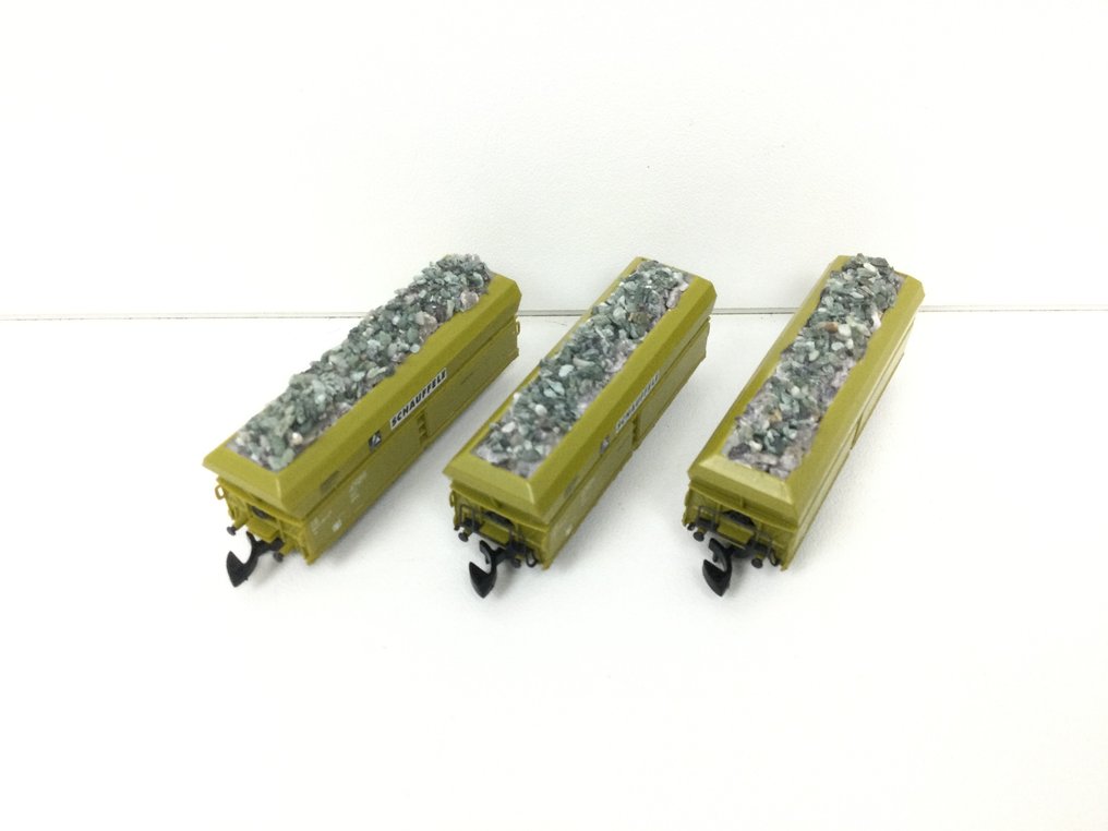 Märklin Z - 86303 - Model train freight wagon set (1) - Three-piece set of self-locking 'Schauffele' - BDZh #4.3