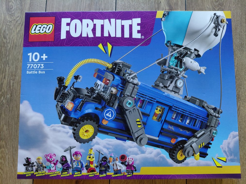 LEGO Set - 77073 - Fortnite - Battle Bus #1.0