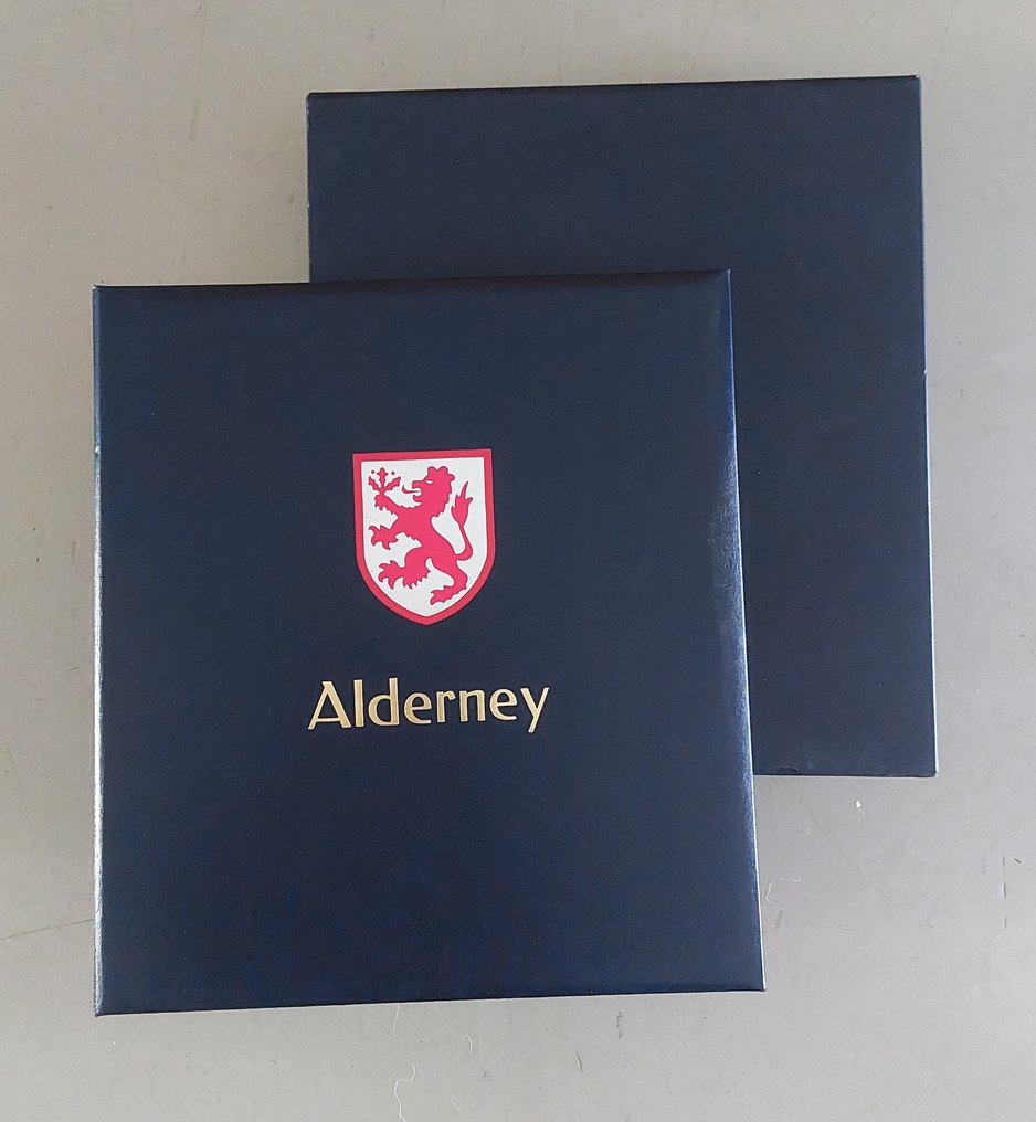 奧爾德尼 1984/2006 - 完整的未缺失收藏系列，收录于奢华的 DAVO 相册中。 #1.0