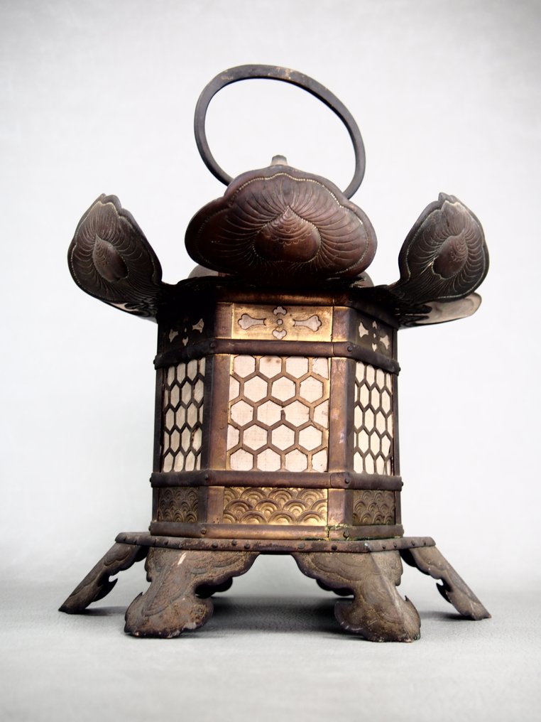 Hexagonal lantern with intricate carvings 六角灯篭 - Highly artistic hanging lantern - Lampada a sospensione - Rame #4.3