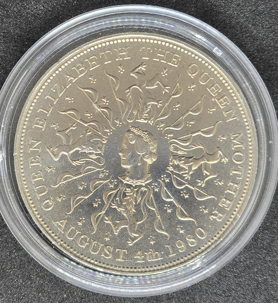 Guernsey. Elizabeth II. 5 Pound 1990 - 1995 / Lot of 3 coins.  (Zonder minimumprijs) #4.3