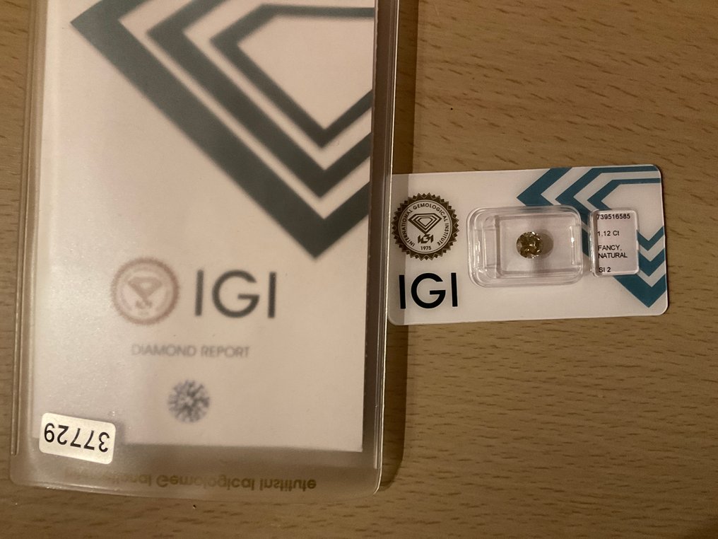 1 pcs Diamond  (Natural)  - 1.12 ct - Round - SI2 - International Gemological Institute (IGI) - Natural Diamond IGI Certification #3.2
