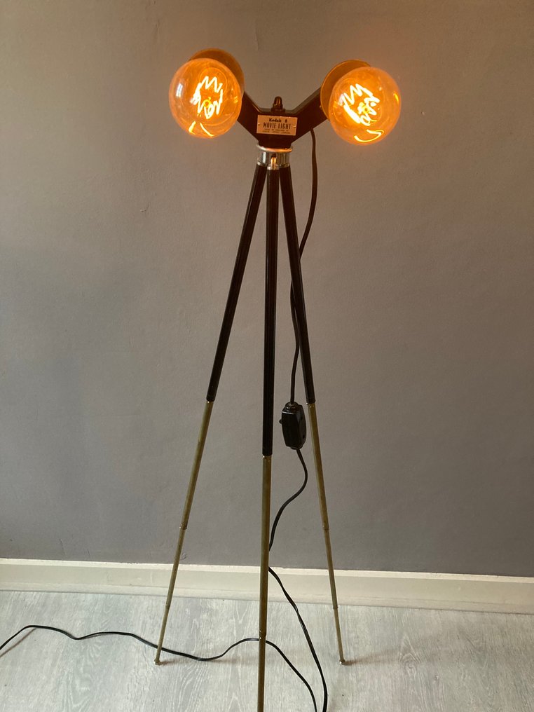 Lampada - Faretto per film Kodak Brownie 8 - Bachelite, acciaio inossidabile, Rame #3.2