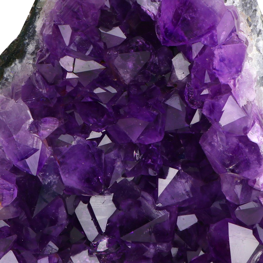 Vivid Amethyst Geode - 16x15x9 cm- 2.4 kg #3.2