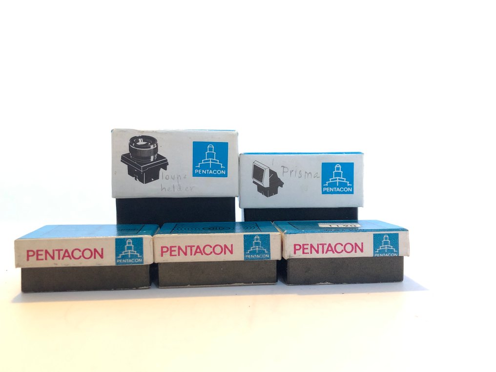 Pentacon VLC series set of waist level finders + screens Lupa de focagem #1.0