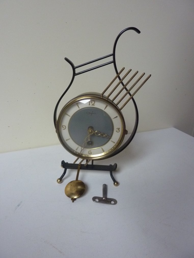 Επιτραπέζιο ρολόι -   Γυαλί, Σίδερο, Ορείχαλκος - 1950-1960 #1.0